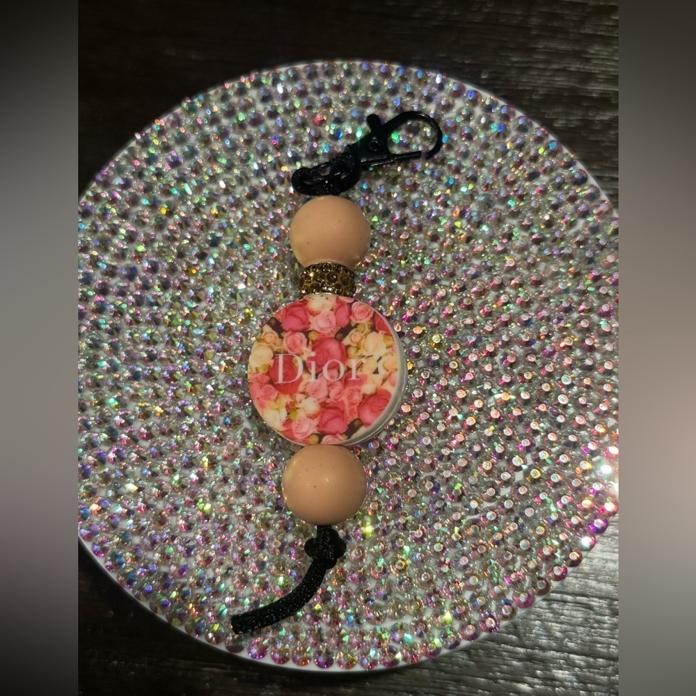 Source Unknown Pink Gold Key chain